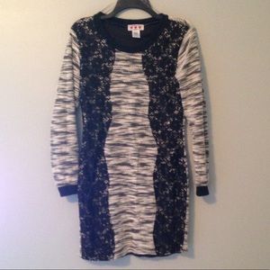 🎉sale🎉Warm tunic ( three pink hearts 💕💓)